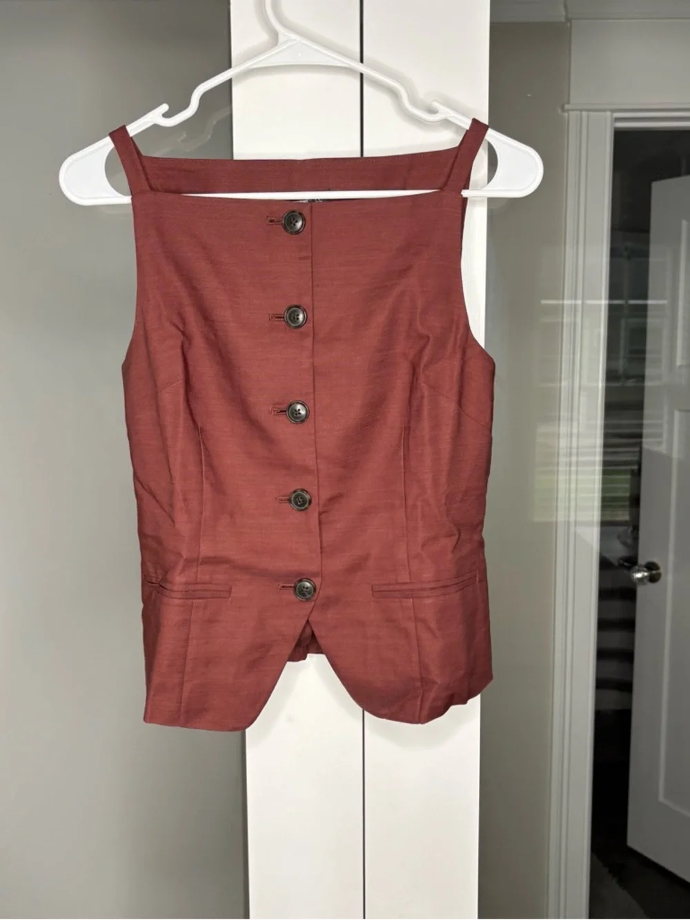 NWT J. Crew Button-up Cutaway Tank Top Gramercy Linen Blend Fresh Cacao Brown